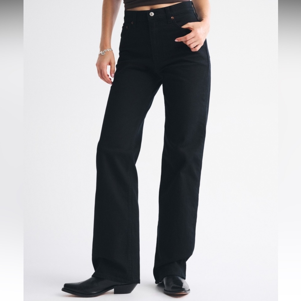 Abercrombie & Fitch The ‘90s Relaxed Jean High Rise Curve Love Size 28